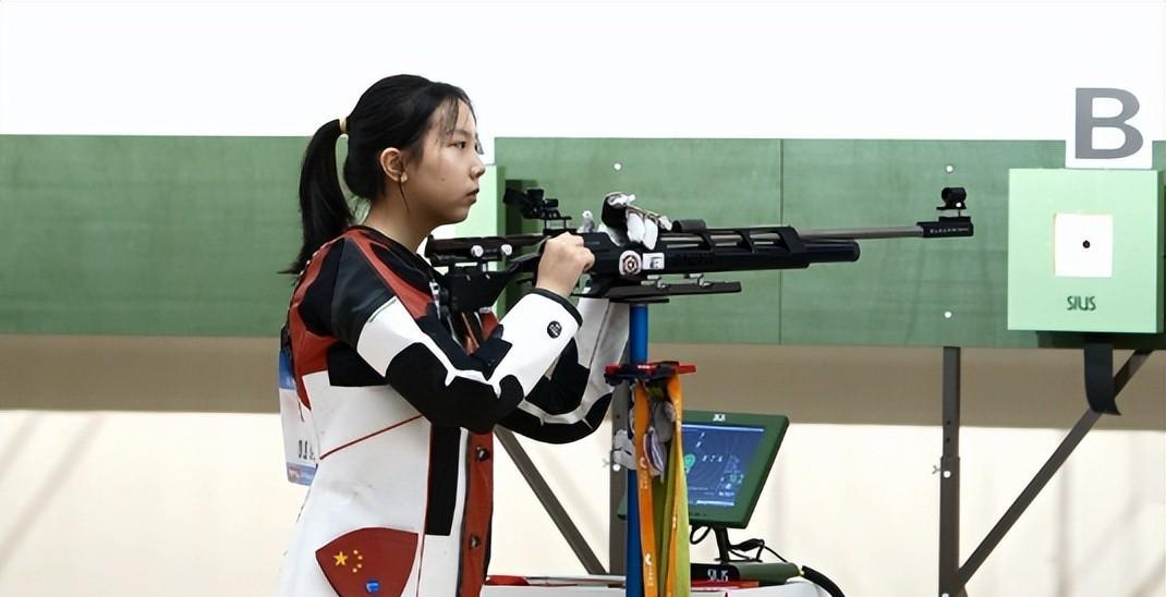 巴林射击选手表现出色，摘得桂冠